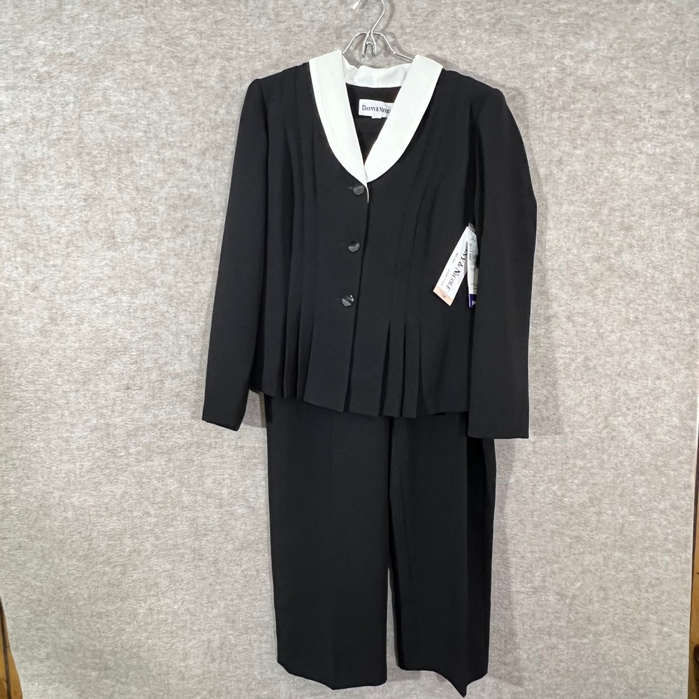 Danny Nicole Pant Suit Womens 12P Black White Contrast Collar Pleated Minimalist